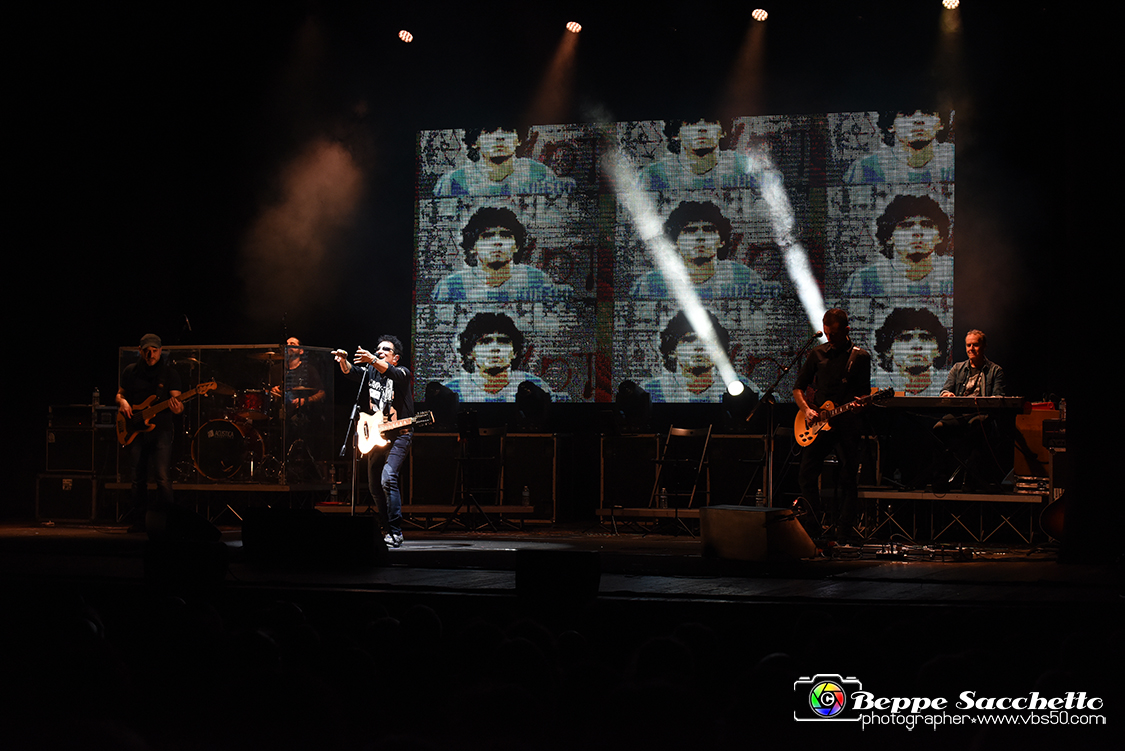 VBS_4207 - Concerto Edoardo Bennato - Peter Pan Rock 'n' Roll Tour.jpg